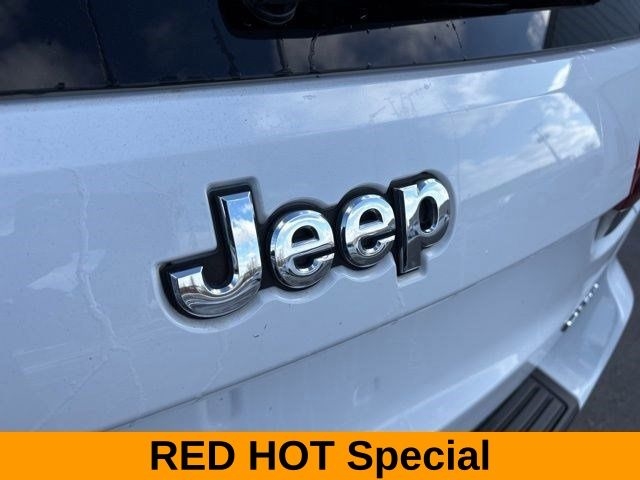 Jeep Grand Cherokee Laredo E 2020