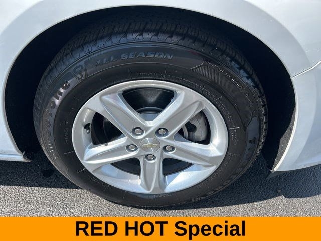 Chevrolet Malibu  2020