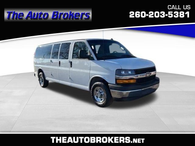 2017 Chevrolet Express 3500 LT Passenger