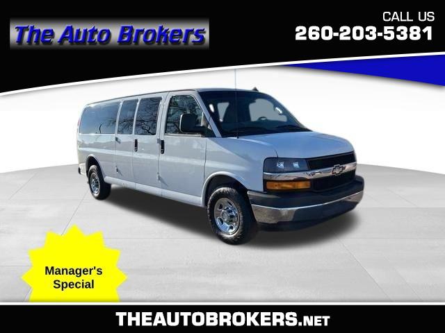 2017 Chevrolet Express 3500 LT Passenger