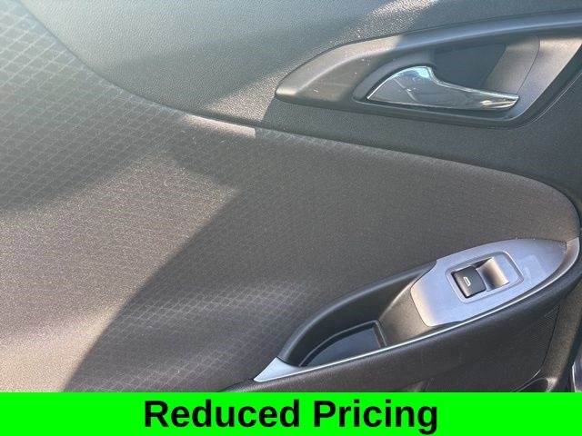 Chevrolet Malibu  2023