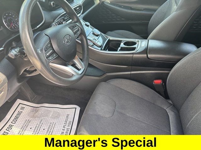 Hyundai Santa Fe SE 2021