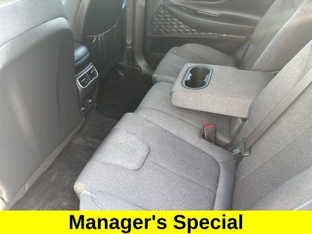 Hyundai Santa Fe SE 2021