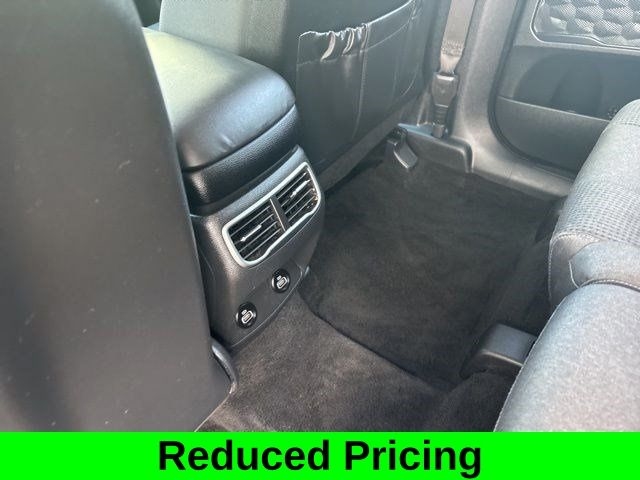 Hyundai Santa Fe SE 2021