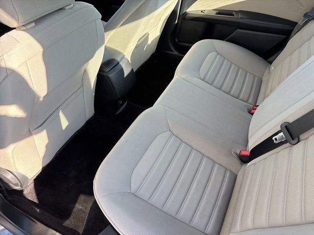 Ford Fusion Hybrid S 2018