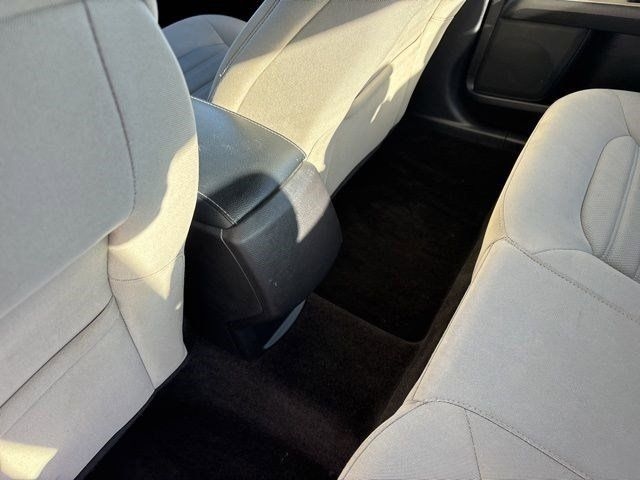 Ford Fusion Hybrid S 2018