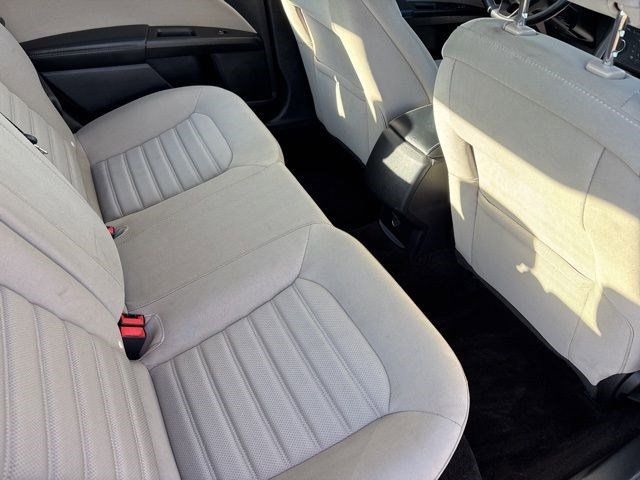 Ford Fusion Hybrid S 2018