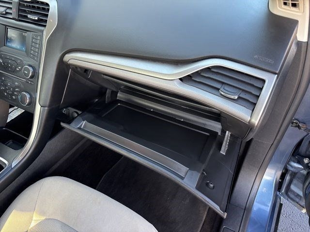 Ford Fusion Hybrid S 2018