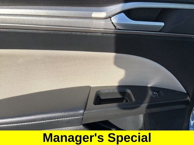 Ford Fusion Hybrid S 2018