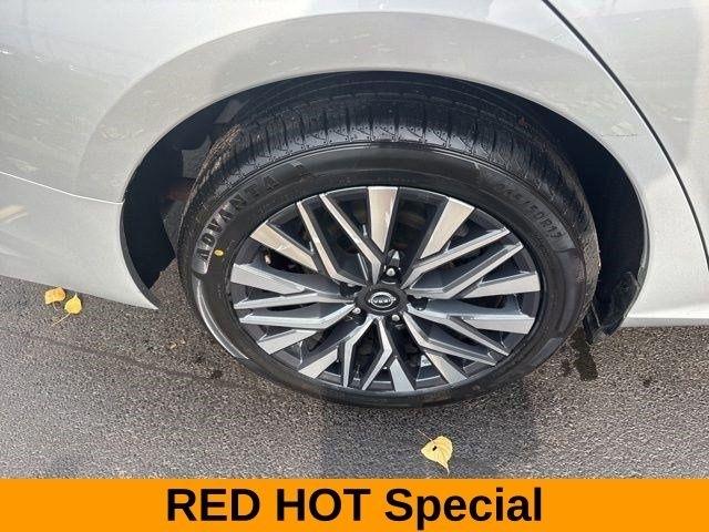 Nissan Altima 2.5 SV 2024