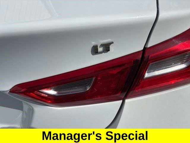 Chevrolet Malibu  2023