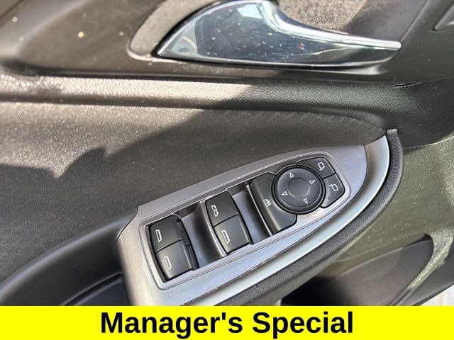 Chevrolet Malibu  2023