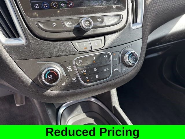 Chevrolet Malibu  2023