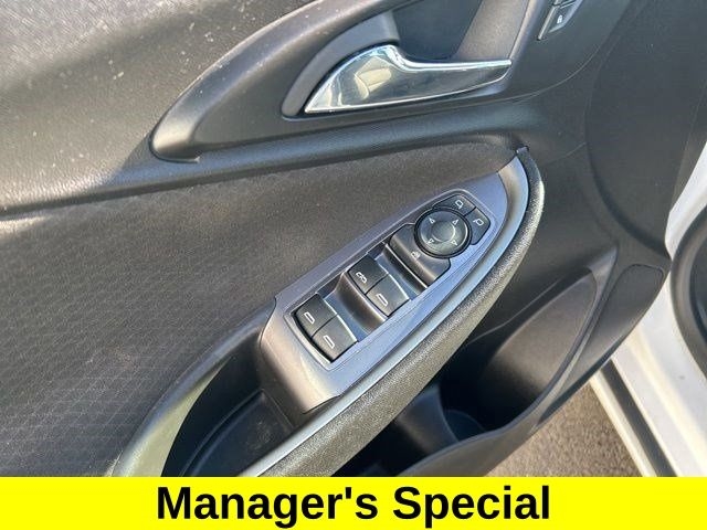 Chevrolet Malibu  2023