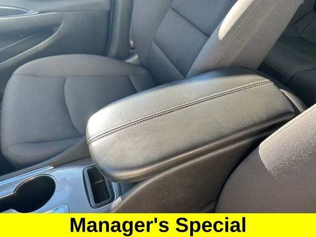 Chevrolet Malibu  2023