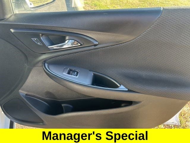 Chevrolet Malibu  2023