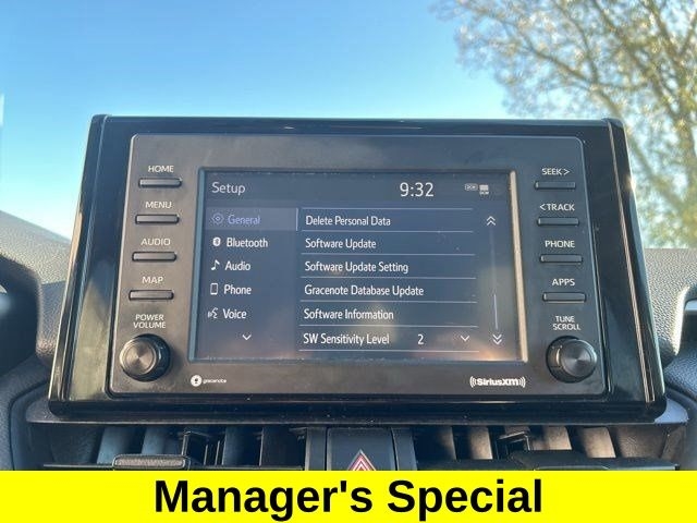 Toyota RAV4 XLE AWD 2022