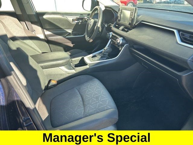 Toyota RAV4 XLE AWD 2022