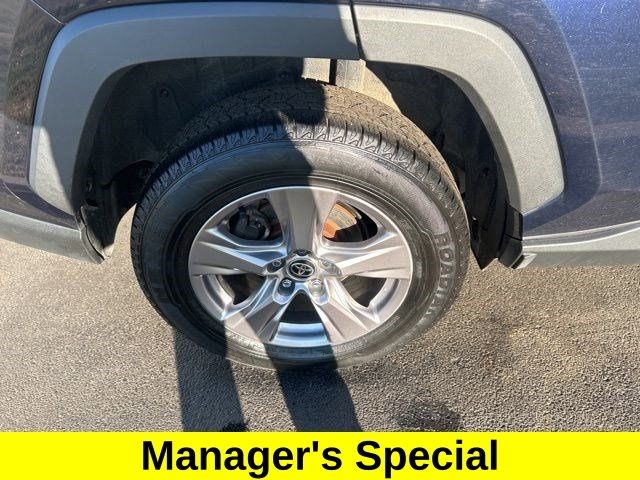 Toyota RAV4 XLE AWD 2022