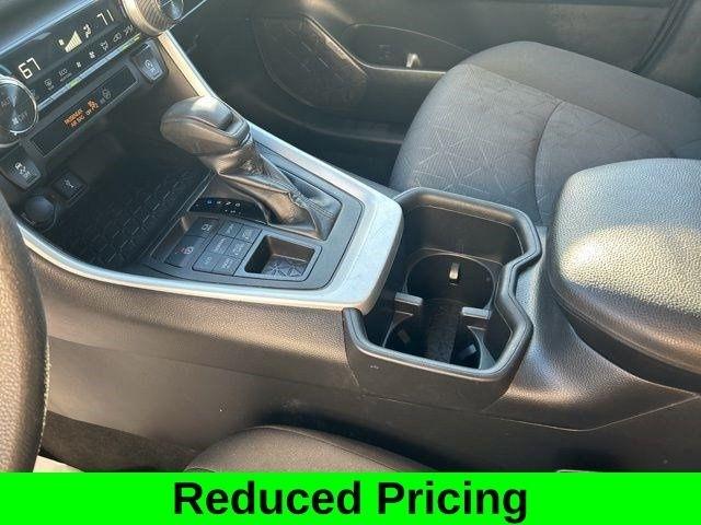 Toyota RAV4 XLE AWD 2022