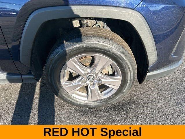 Toyota RAV4 XLE AWD 2022