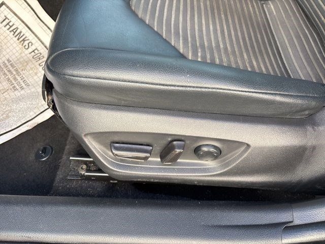 Toyota Camry SE 2020