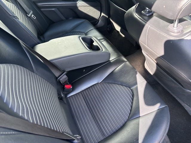 Toyota Camry SE 2020