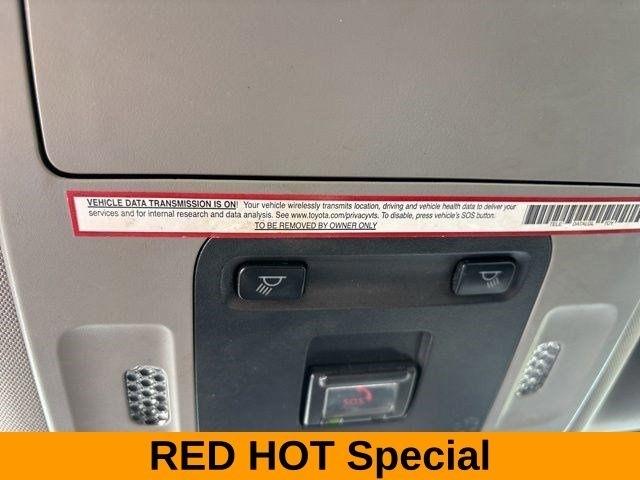 Toyota Camry SE 2020