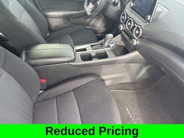 Nissan Sentra SV 2024