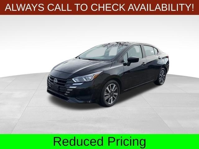 Nissan Versa  2023
