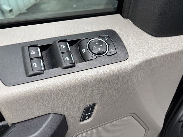 Ford F-150 XL SuperCrew 4WD 2019 Ford F-150 XL SuperCrew 4WD 2019