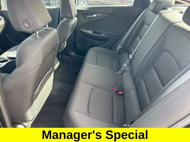 Chevrolet Malibu  2021