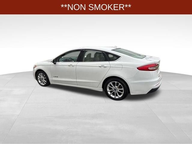Ford Fusion Hybrid SE 2019