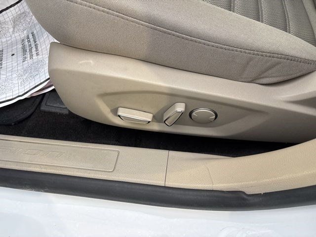 Ford Fusion Hybrid SE 2019