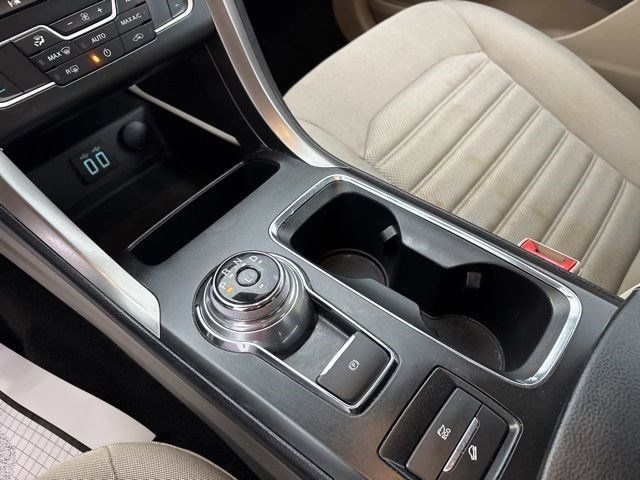 Ford Fusion Hybrid SE 2019