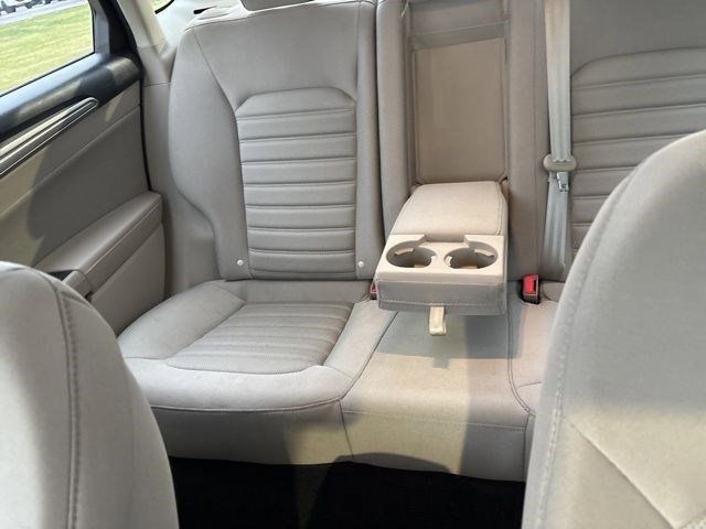 Ford Fusion Hybrid SE 2019