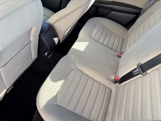 Ford Fusion Hybrid S 2018