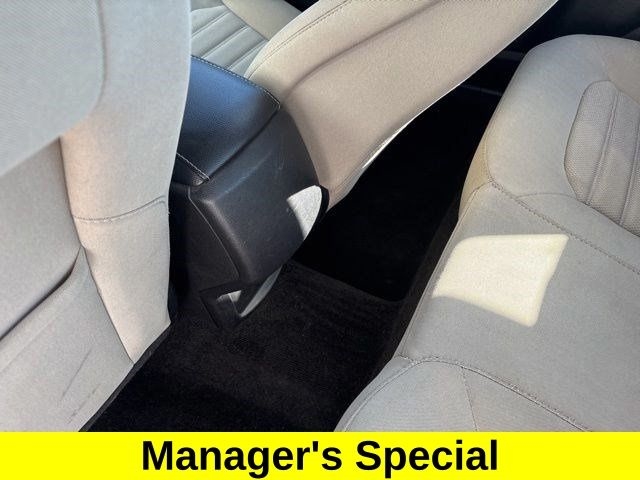 Ford Fusion Hybrid S 2018