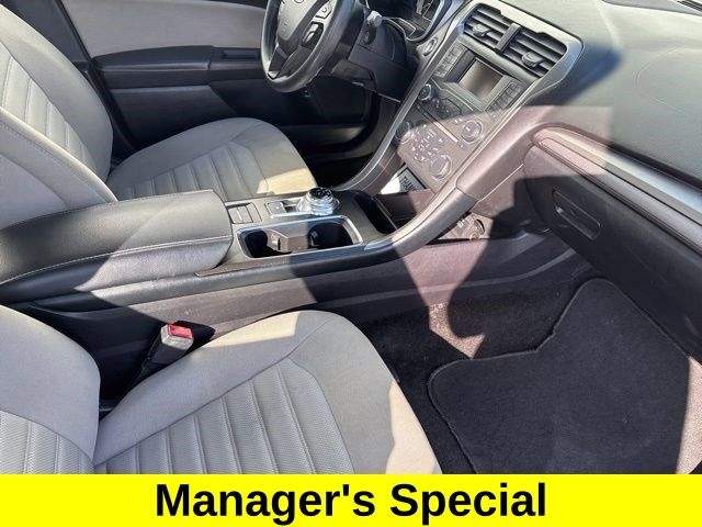 Ford Fusion Hybrid S 2018