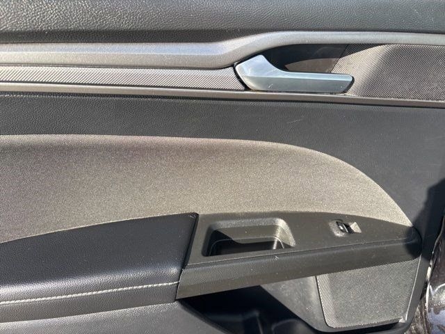 Ford Fusion Hybrid SE 2020