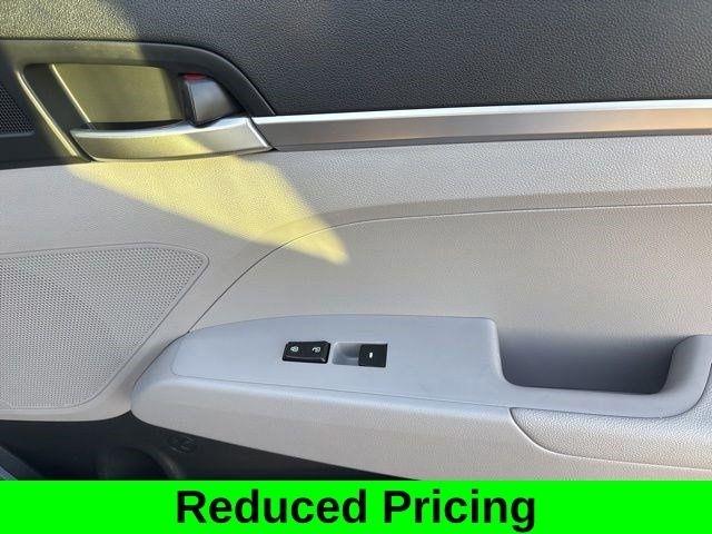 Hyundai Elantra SE 2019