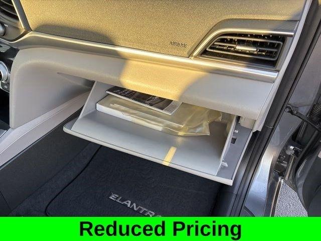 Hyundai Elantra SE 2019