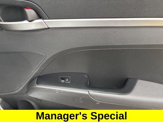 Hyundai Elantra SE 2019