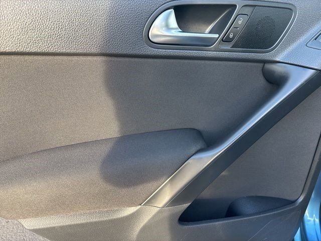 Volkswagen Tiguan Limited  2017 Volkswagen Tiguan Limited  2017