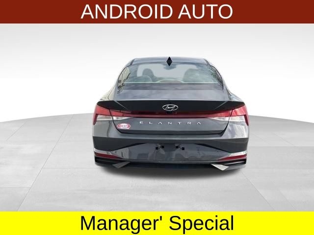 Hyundai Elantra SEL 2023