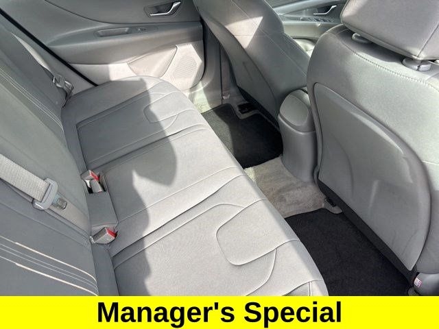 Hyundai Elantra SEL 2023