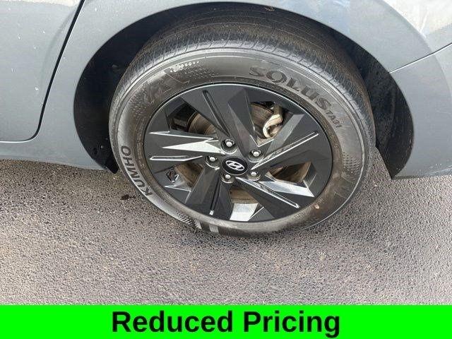 Hyundai Elantra SEL 2023