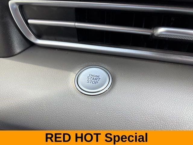 Hyundai Elantra SEL 2023