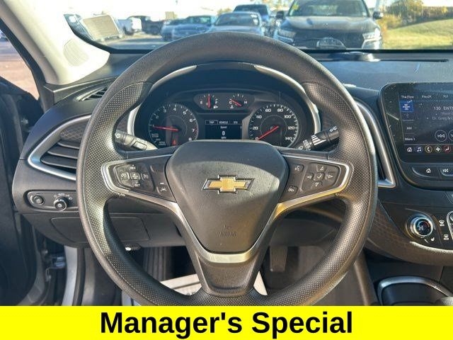 Chevrolet Malibu  2023