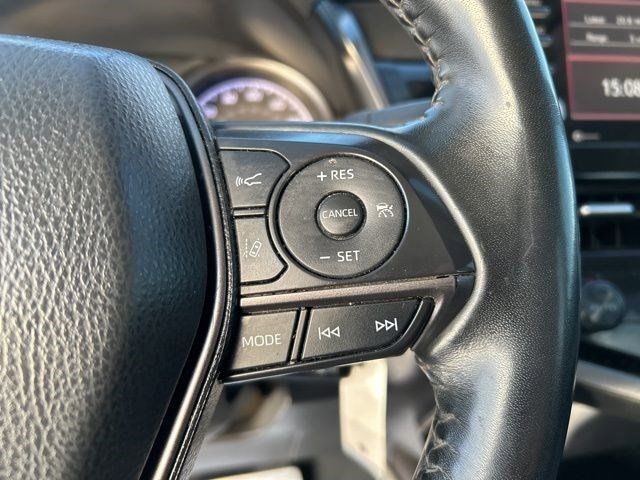 Toyota Camry SE 2022